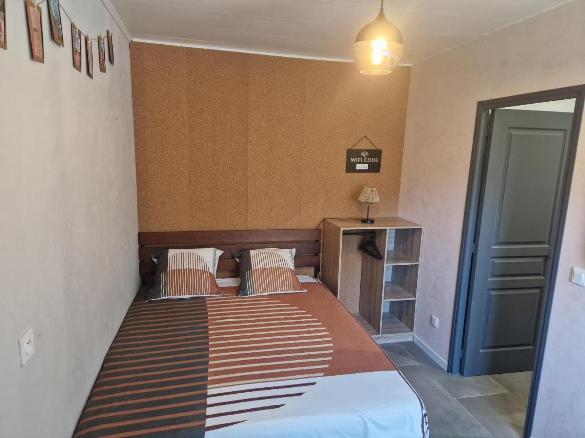 Appartement Independant Dans Maison Avec Jardinet, Au Calme Serezin-du-Rhone Экстерьер фото
